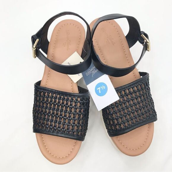 Universal Threads NEW Black Mesh Memory Foam Platform Sandals - Picture 2 of 12